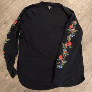 Hollister long sleeve t-shirt